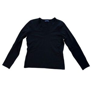Black Long Sleeve V-Neck Top